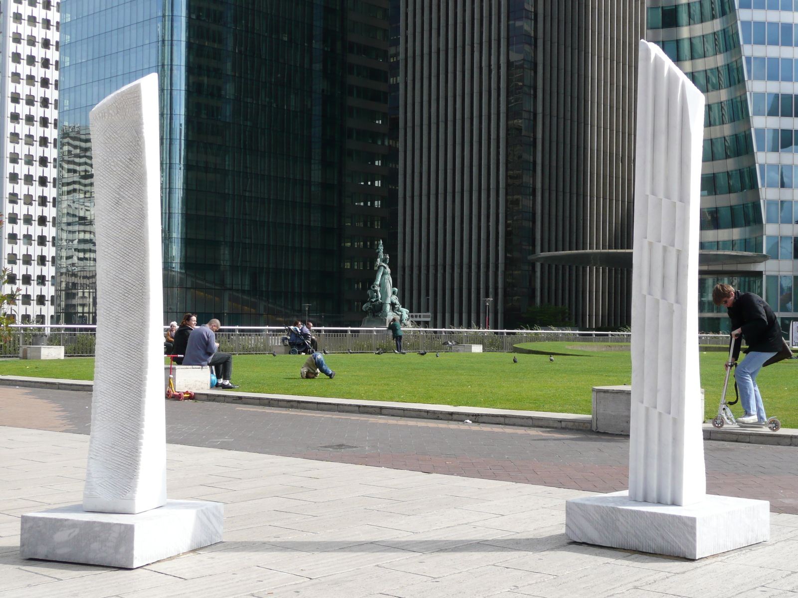 รูปถ่าย ฝรั่งเศส(France) ปารีส(Paris) ลาเดฟ็องส์(La Defense) 2007-05 224