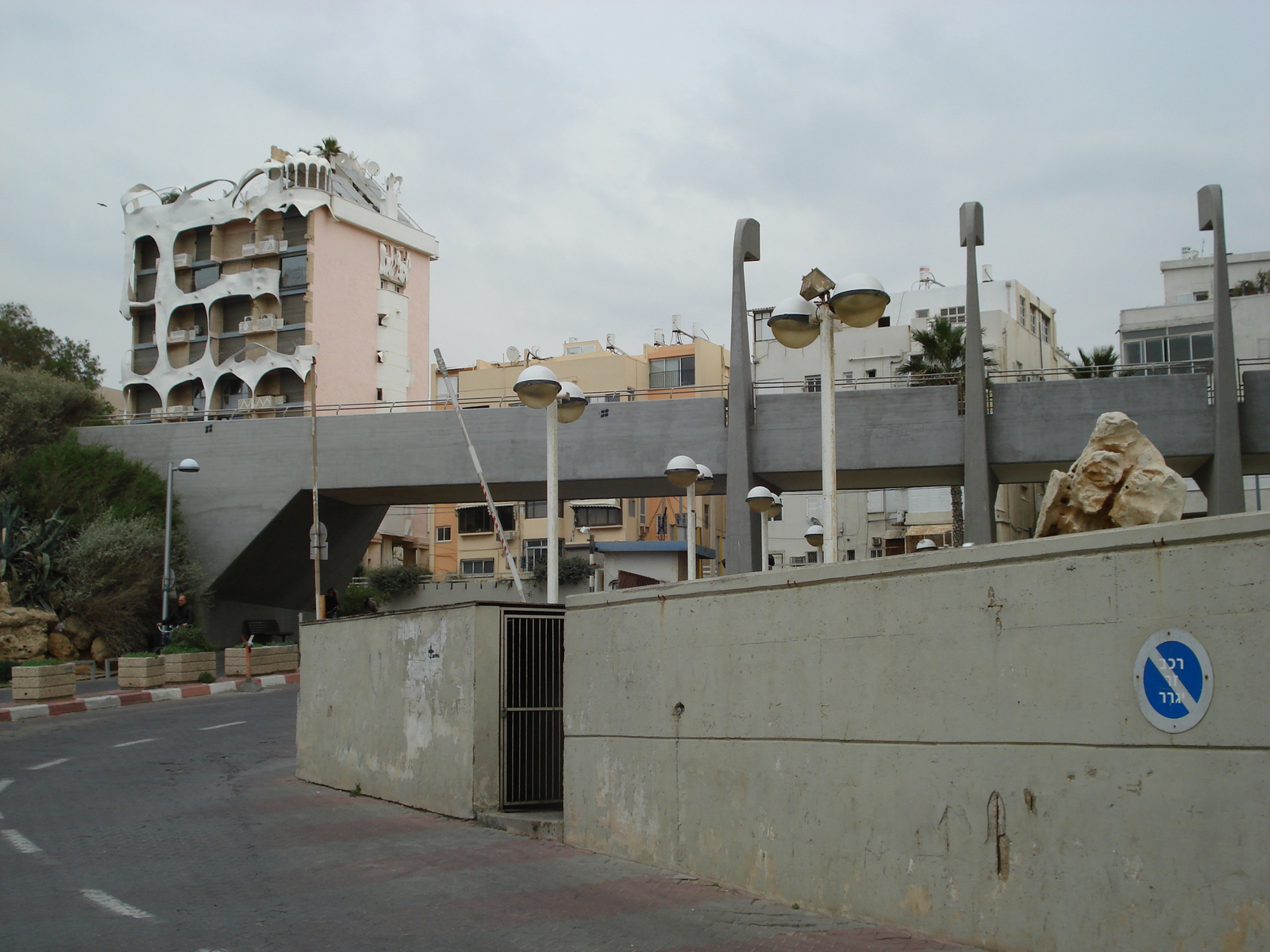 รูปถ่าย อิสราเอล(Israel) เทลอาวีฟ(Tel Aviv) ชายหาดเทลอาวีฟ(Tel Aviv Sea Shore) 2006-12 26
