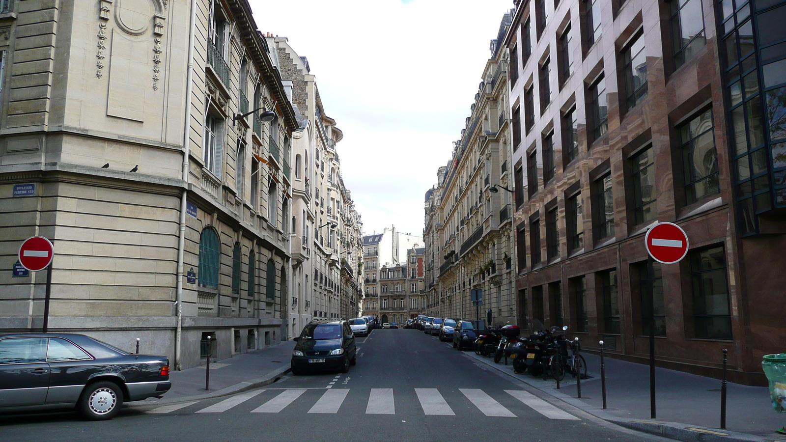 รูปถ่าย ฝรั่งเศส(France) ปารีส(Paris) คุ้มที่ 17 (17th Arrondissement) ถนนแปแรร์(Boulevard Pereire) 2007-05 26