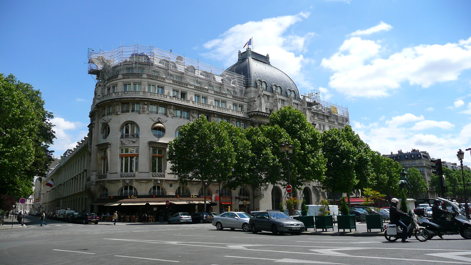 รูปถ่าย ฝรั่งเศส(France) ปารีส(Paris) บูเลอวาร์ด  มาเลแอร์บ(Boulevard Malesherbes) 2007-05 52