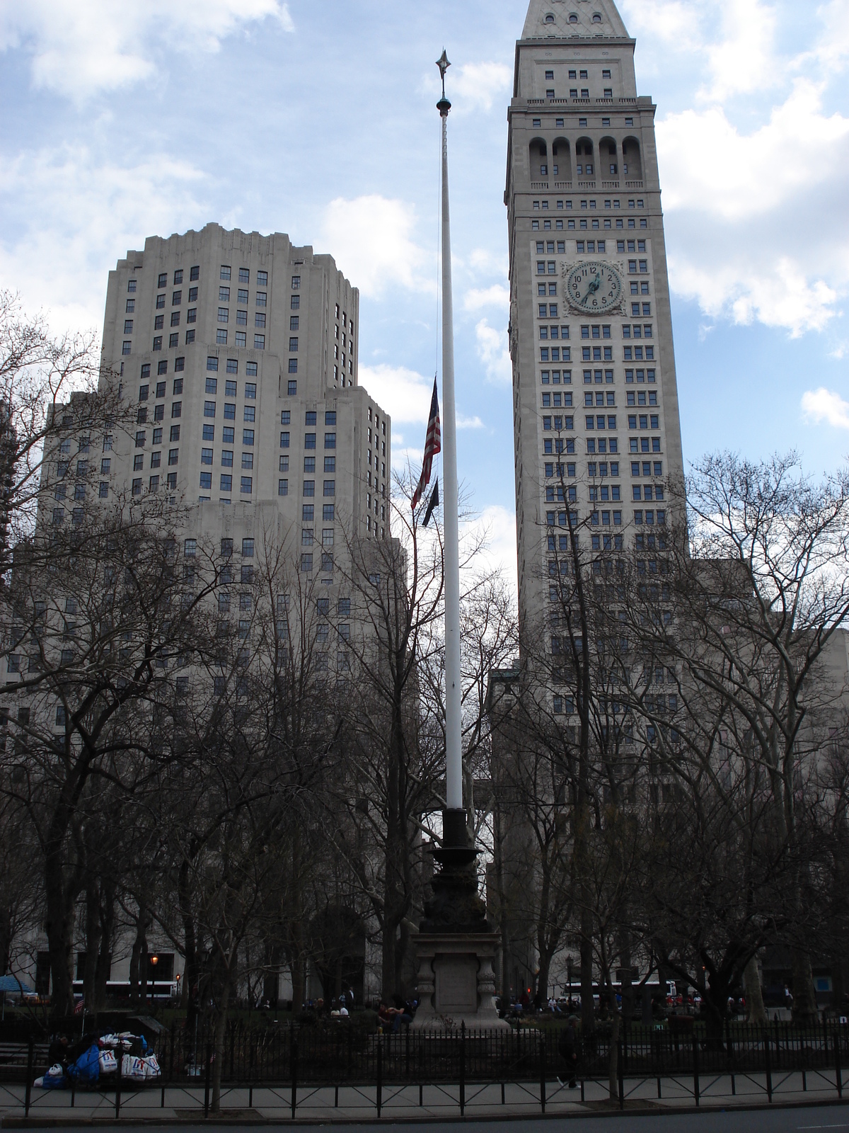 รูปถ่าย สหรัฐอเมริกา(United States) นิวยอร์ก(New York) ตามถนนฟิฟท์อเวนิว(down the 5th Avenue) 2006-03 62