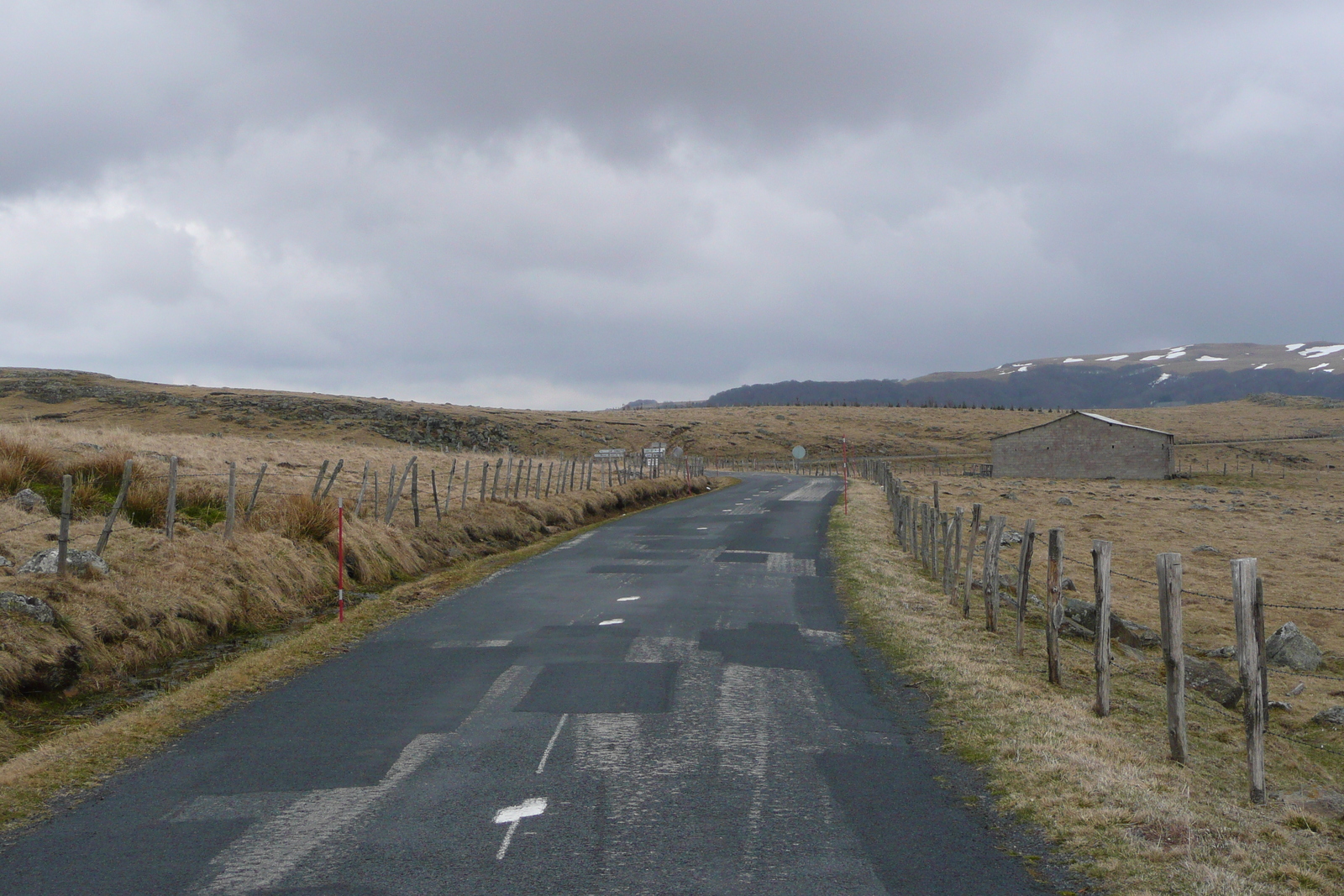 รูปถ่าย ฝรั่งเศส(France) โอบรัก(L'Aubrac) 2008-04 113