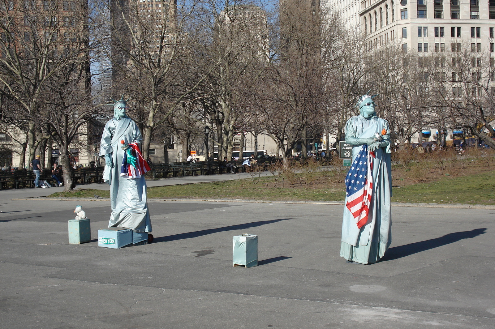 รูปถ่าย สหรัฐอเมริกา(United States) นิวยอร์ก(New York) สวน  แบตเตอรี่(Battery Park) 2006-03 22