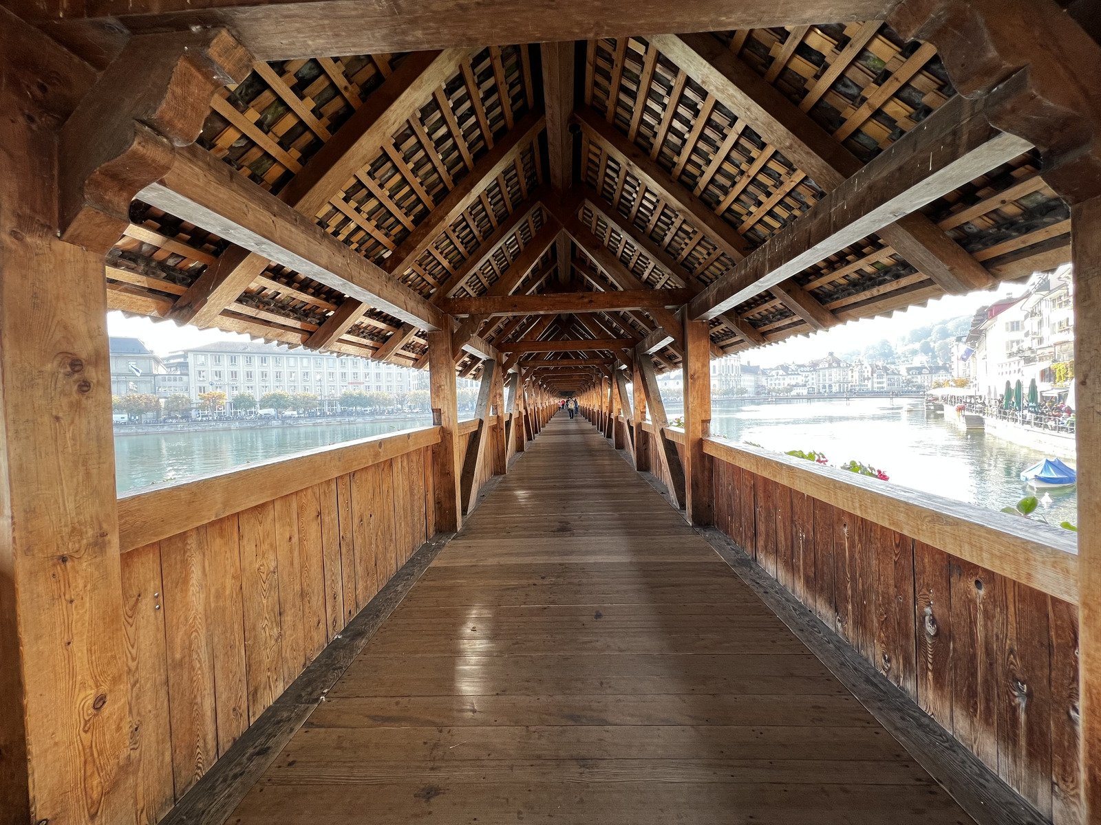 รูปถ่าย สวิสเซอร์แลนด์(Switzerland) ลูเซิร์น(Lucerne) 2023-10 28