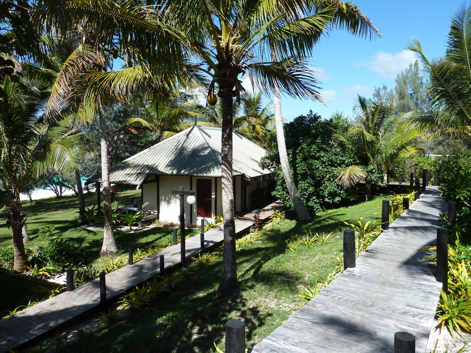 รูปถ่าย นิวแคลิโดเนีย(New Caledonia) เกาะลีฟู(Lifou) โรงแรมเดรฮูวิลเลจ(Drehu Village Hotel) 2010-05 71