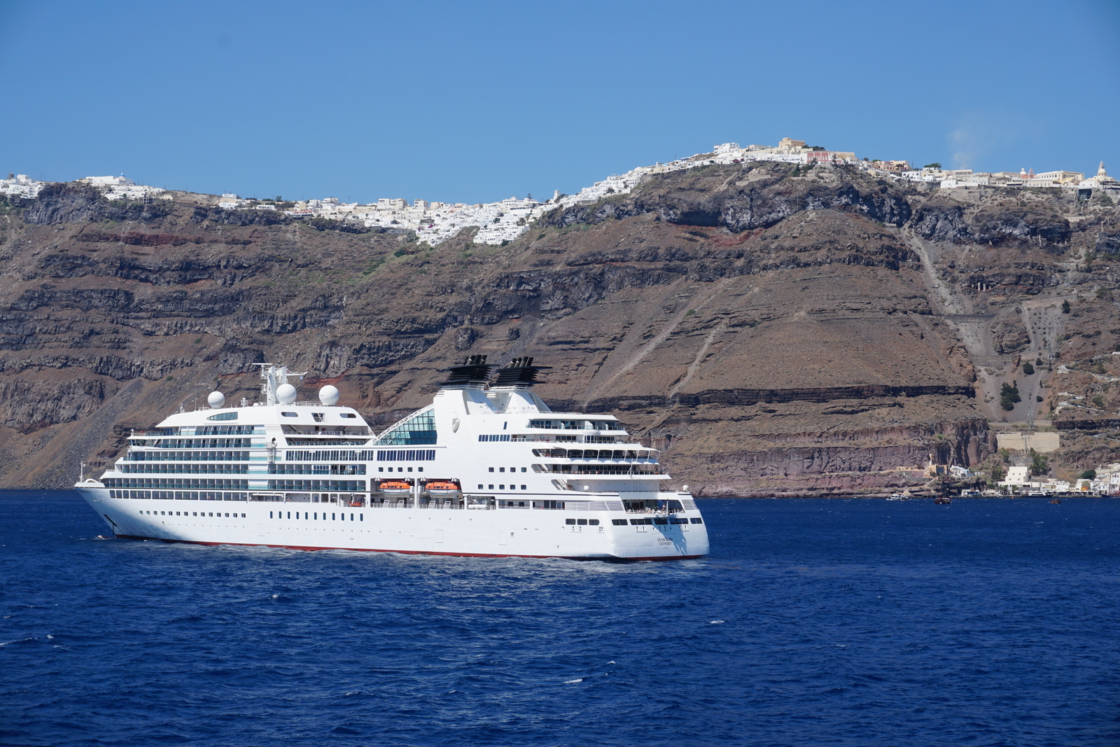 รูปถ่าย กรีก(Greece) ซานโตรินี(Santorini) แอ่งภูเขาไฟซานโตรินี(Santorini caldera) 2016-07 49
