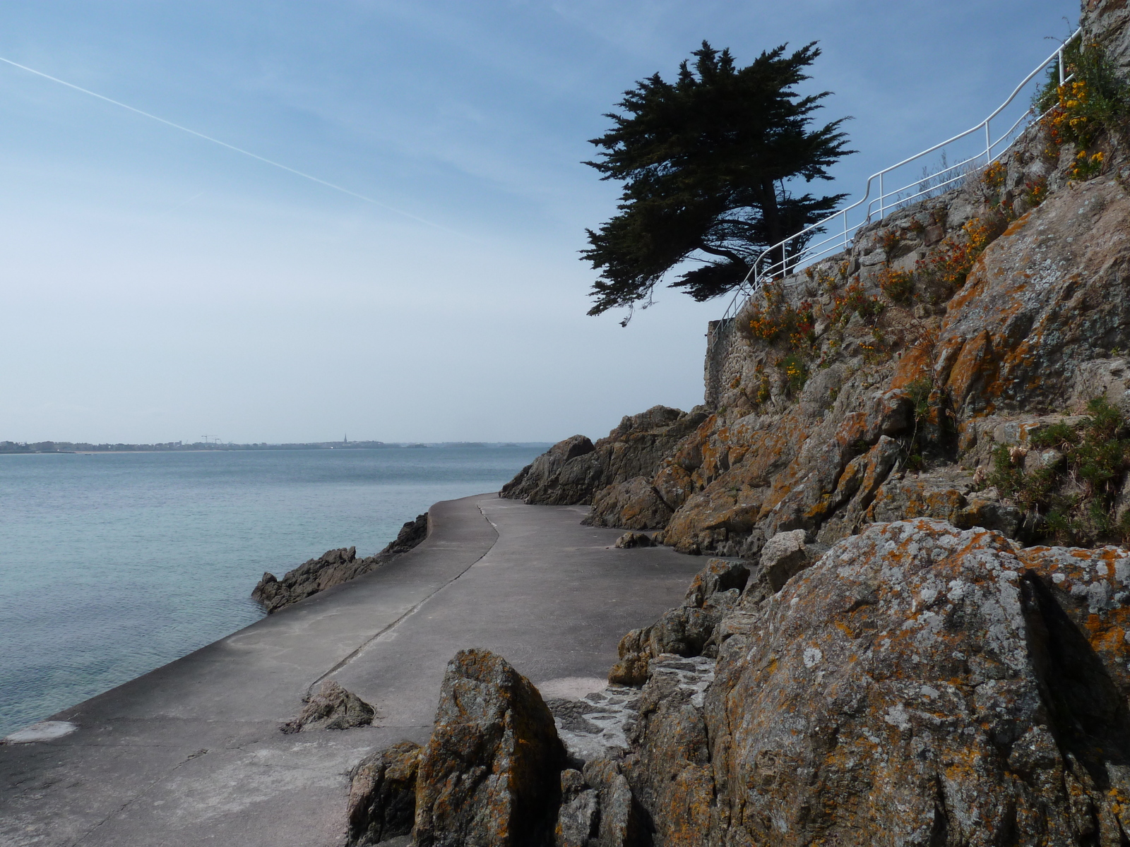 รูปถ่าย ฝรั่งเศส(France) โรตเนิฟ(Rotheneuf) 2010-04 57