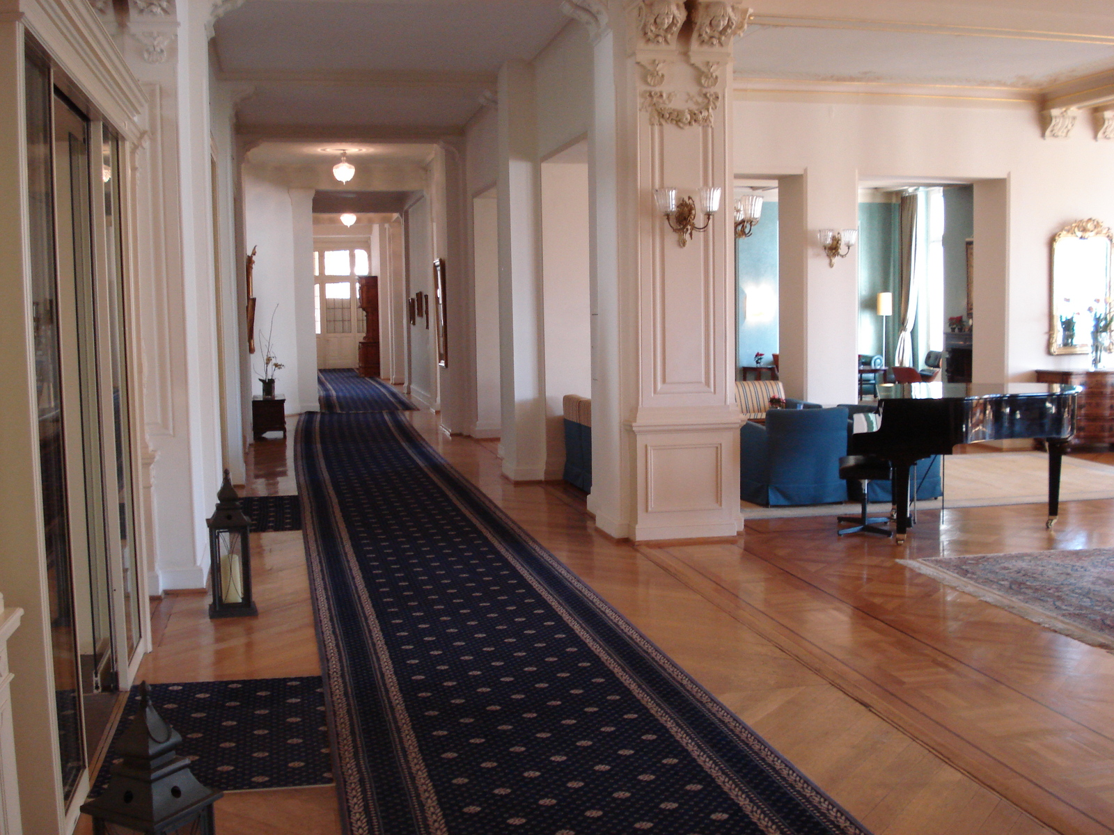 รูปถ่าย สวิสเซอร์แลนด์(Switzerland) ปองเทรซีน่า(Pontresina) โรงแรมแกรนด์โครเนนโฮฟ(Grand Hotel Kronenhof) 2007-01 75