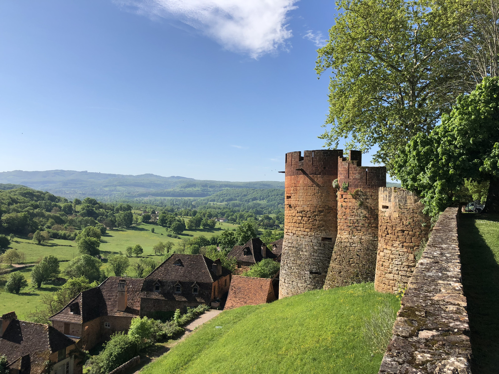 รูปถ่าย ฝรั่งเศส(France) ปราสาทกัสแตลโนเบรอเตอนู(Castelnau Bretenoux Castle) 2018-04 97