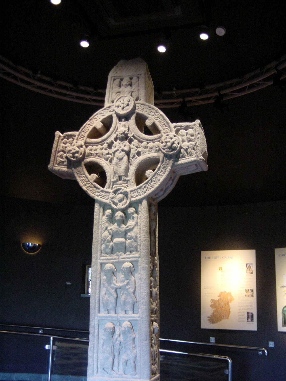 รูปถ่าย ไอร์แลนด์(Ireland) โคลนแมคนัวส์(Clonmacnoise) 2003-09 8