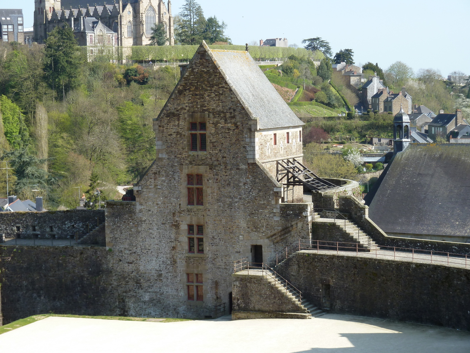 รูปถ่าย ฝรั่งเศส(France) ฟูแฌร์(Fougeres) 2010-04 137