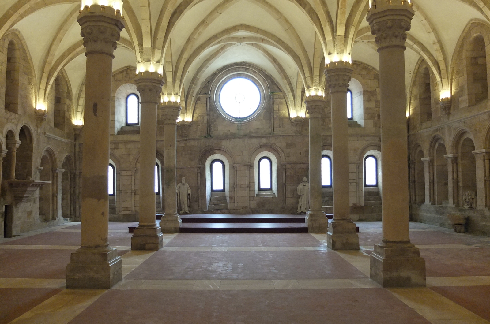 รูปถ่าย โปรตุเกส(Portugal) อัลโกบาซา(Alcobaca) 2013-01 61