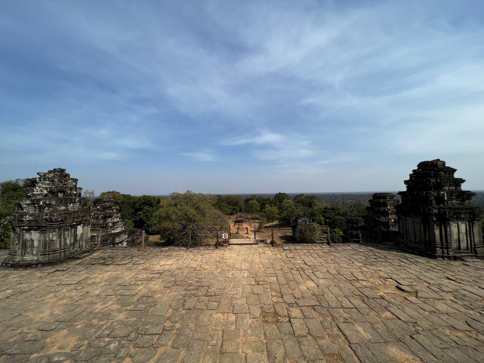 รูปถ่าย กัมพูชา(Cambodia) เสียมราฐ(Siem Reap) ปราสาทพนมบาเค็ง(Phnom Bakheng) 2023-01 9