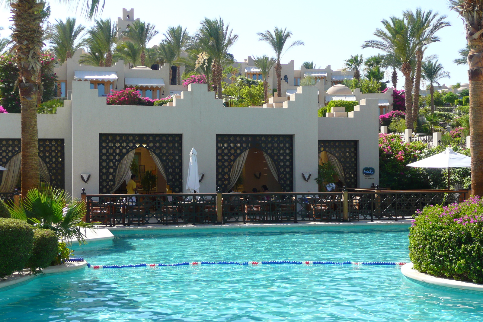 รูปถ่าย อียิปต์(Egypt) ชาร์มเอลชีค(Sharm el Sheikh) โรงแรมโฟร์ซีซันส์(Four Seasons Hotel) สระว่ายน้ำอัลวาฮา โฟร์ซีซันส์(Four Seasons Al Waha Pool) 2008-06 32