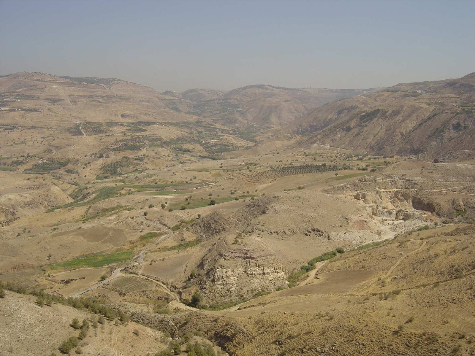 รูปถ่าย จอร์แดน(Jordan) ทะเลดำ(Dead Sea) 2004-10 22