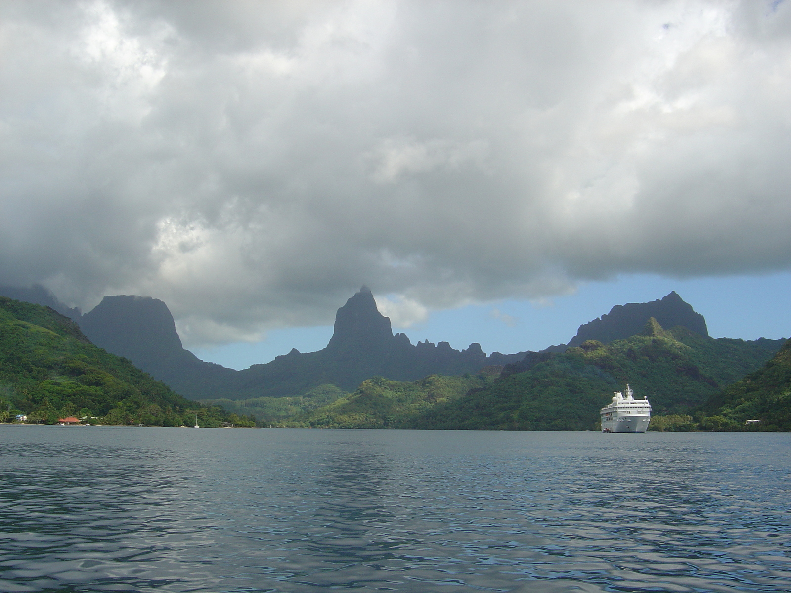 รูปถ่าย เฟรนช์โพลี่นีเซีย(Polynesia) มูเรีย(Moorea) 2006-04 4