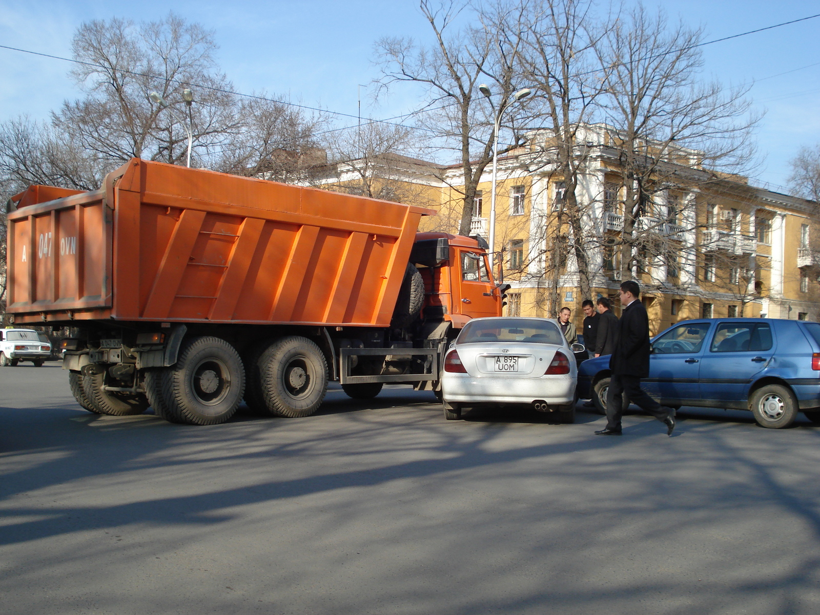 รูปถ่าย คาซัคสถาน(Kazakhstan) อัลมาตี(Almaty) 2007-03 21