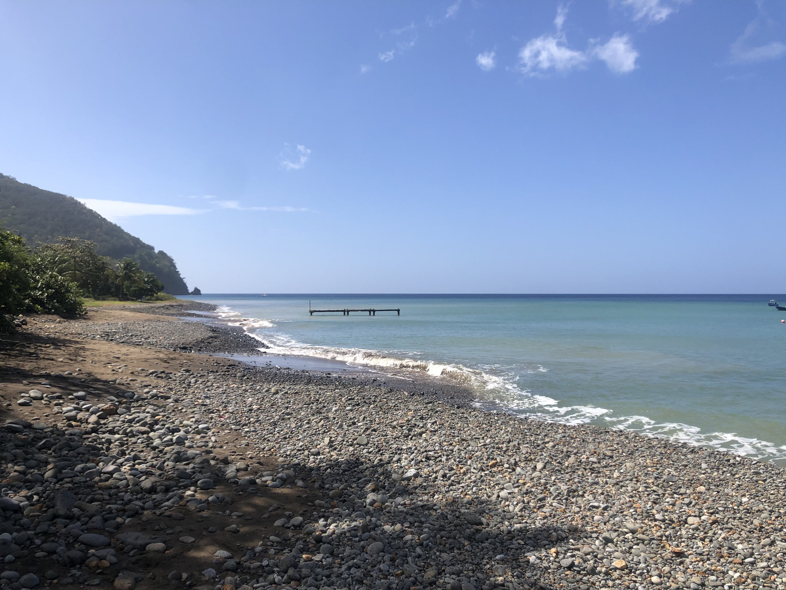 รูปถ่าย กวาเดอลูป(Guadeloupe) แหลมแบล็กพอยต์(Black Point) 2021-02 3