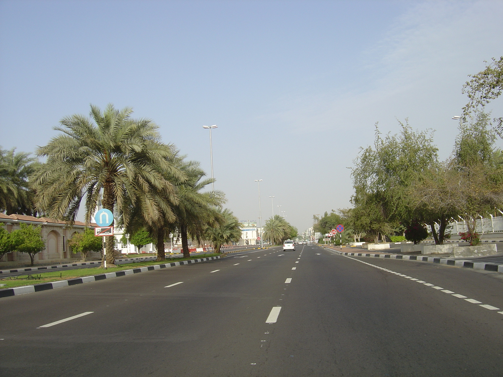 รูปถ่าย สหรัฐอาหรับเอมิเรตส์(United Arab Emirates) อาเลอิน(Al Ain) 2005-03 65