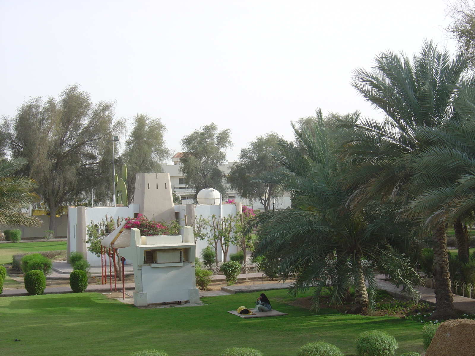 รูปถ่าย สหรัฐอาหรับเอมิเรตส์(United Arab Emirates) อาเลอิน(Al Ain) ป้อมจาลี(Jahli Fort) 2005-03 22