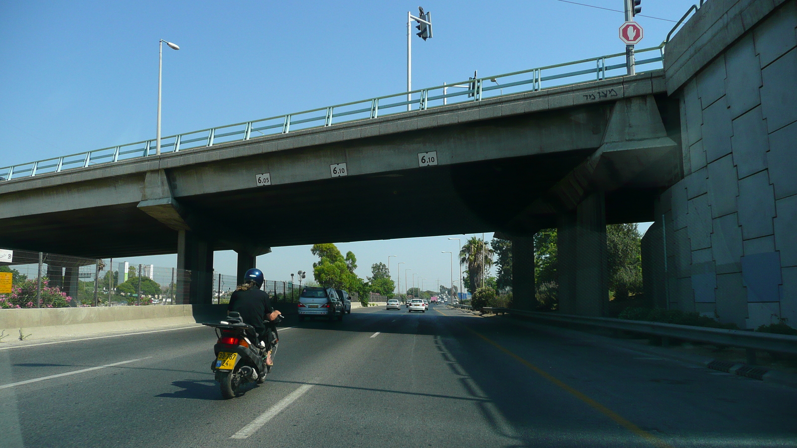 รูปถ่าย อิสราเอล(Israel) จากเทลอาวีฟไปท่าอากาศยานเบนกูเรียน(Tel Aviv to Ben Gurion Airport) 2007-06 22