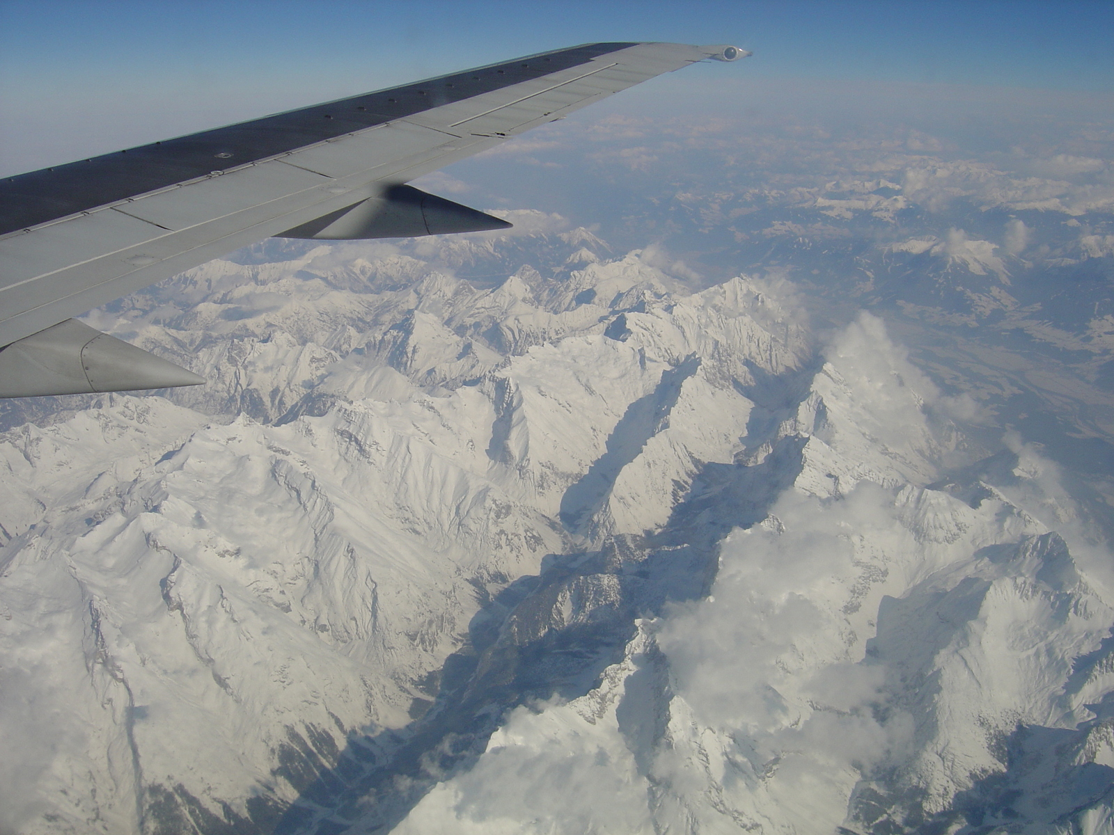 รูปถ่าย ออสเตรีย(Austria) เทืยกเขาแอลป์ (จากมิลานไปมิวนิค)(Alpes(Milan To Munich)) 2005-03 22
