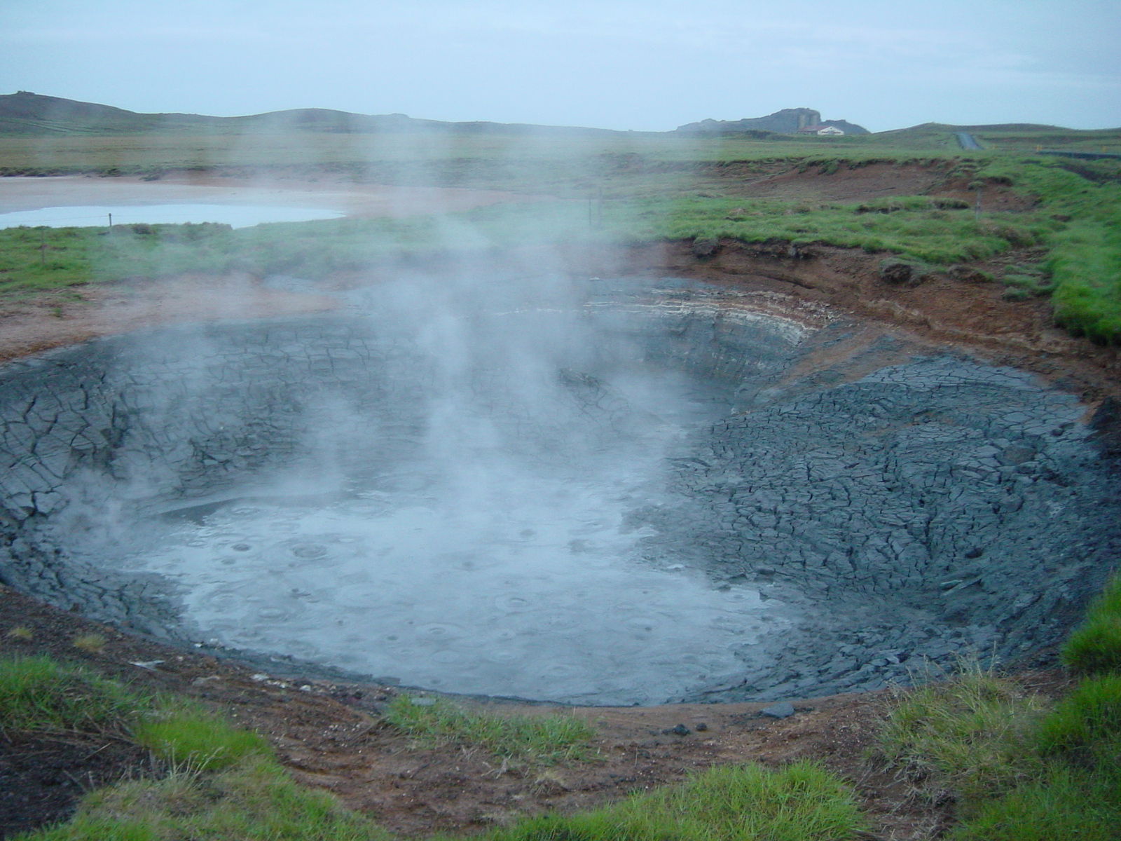 รูปถ่าย ไอซ์แลนด์(Iceland) ครีซูวิค(Krysuvik) 2003-06 26