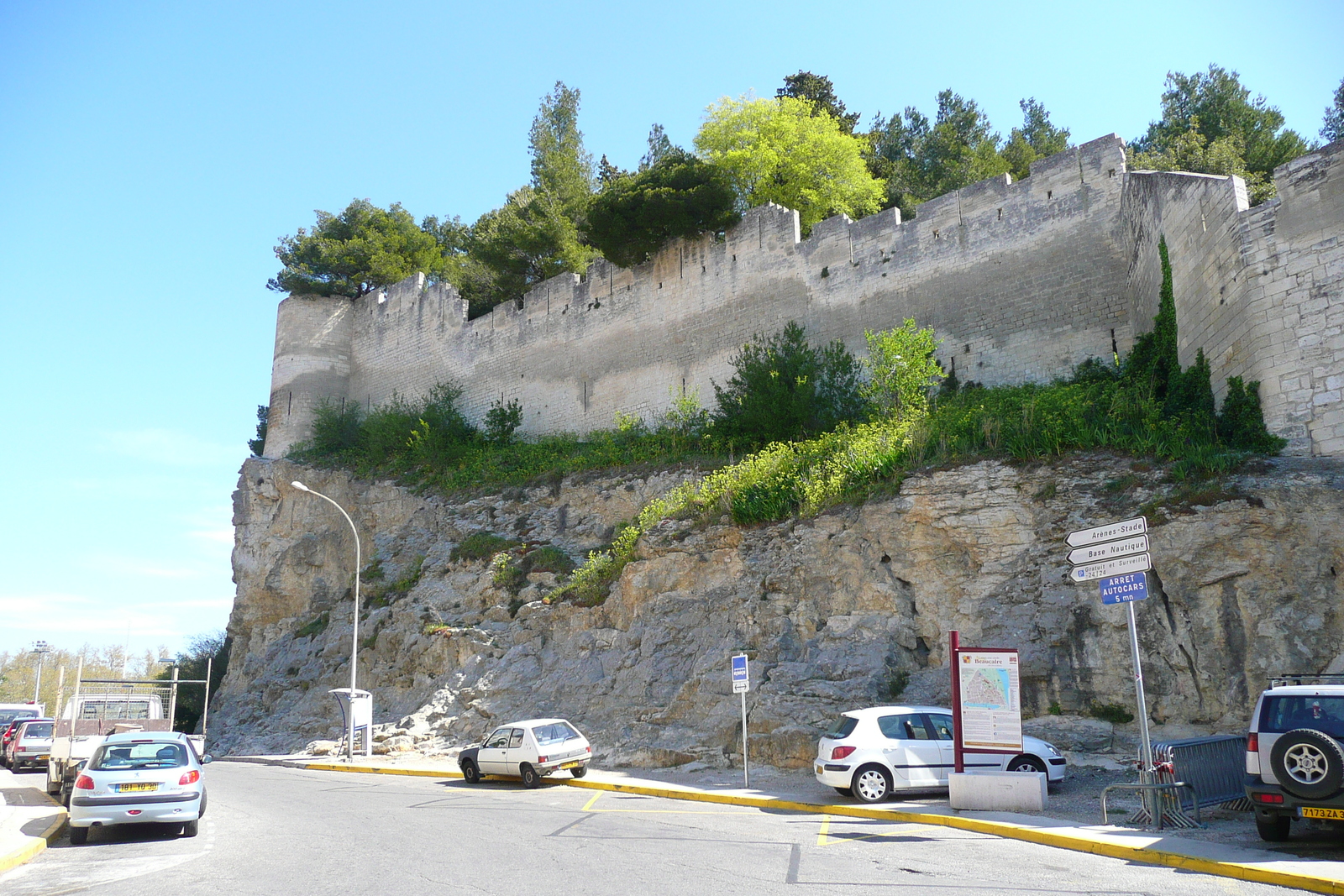 รูปถ่าย ฝรั่งเศส(France) โบแกร์(Beaucaire) 2008-04 0