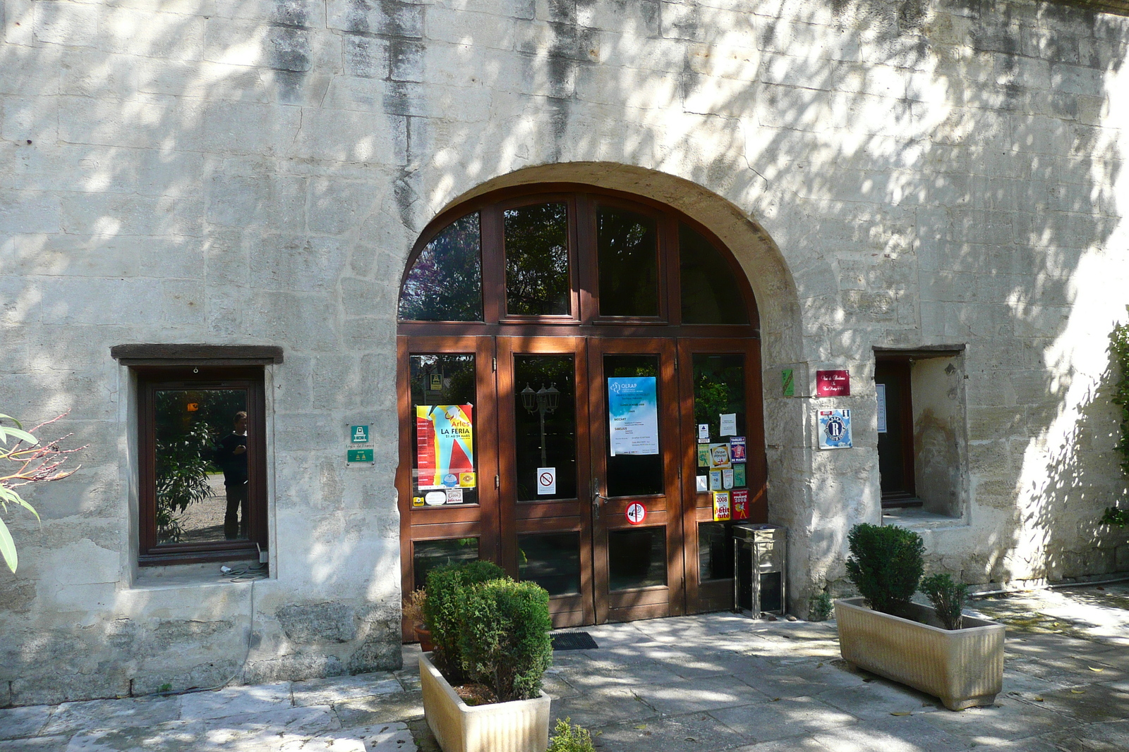 รูปถ่าย ฝรั่งเศส(France) โบแกร์(Beaucaire) โรงแรมเลด็อกตริแนร์(Les Doctrinaires Hotel) 2008-04 4