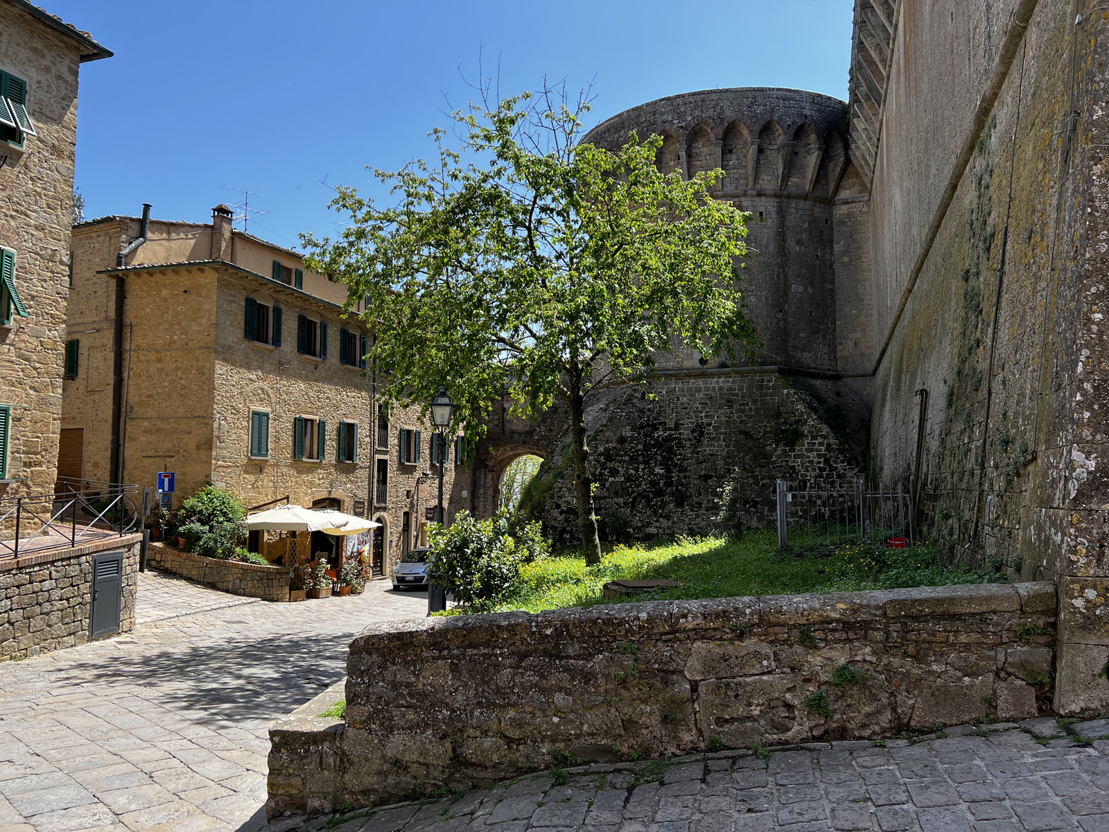 รูปถ่าย อิตาลี(Italy) วอลแตร์รา(Volterra) 2022-05 51