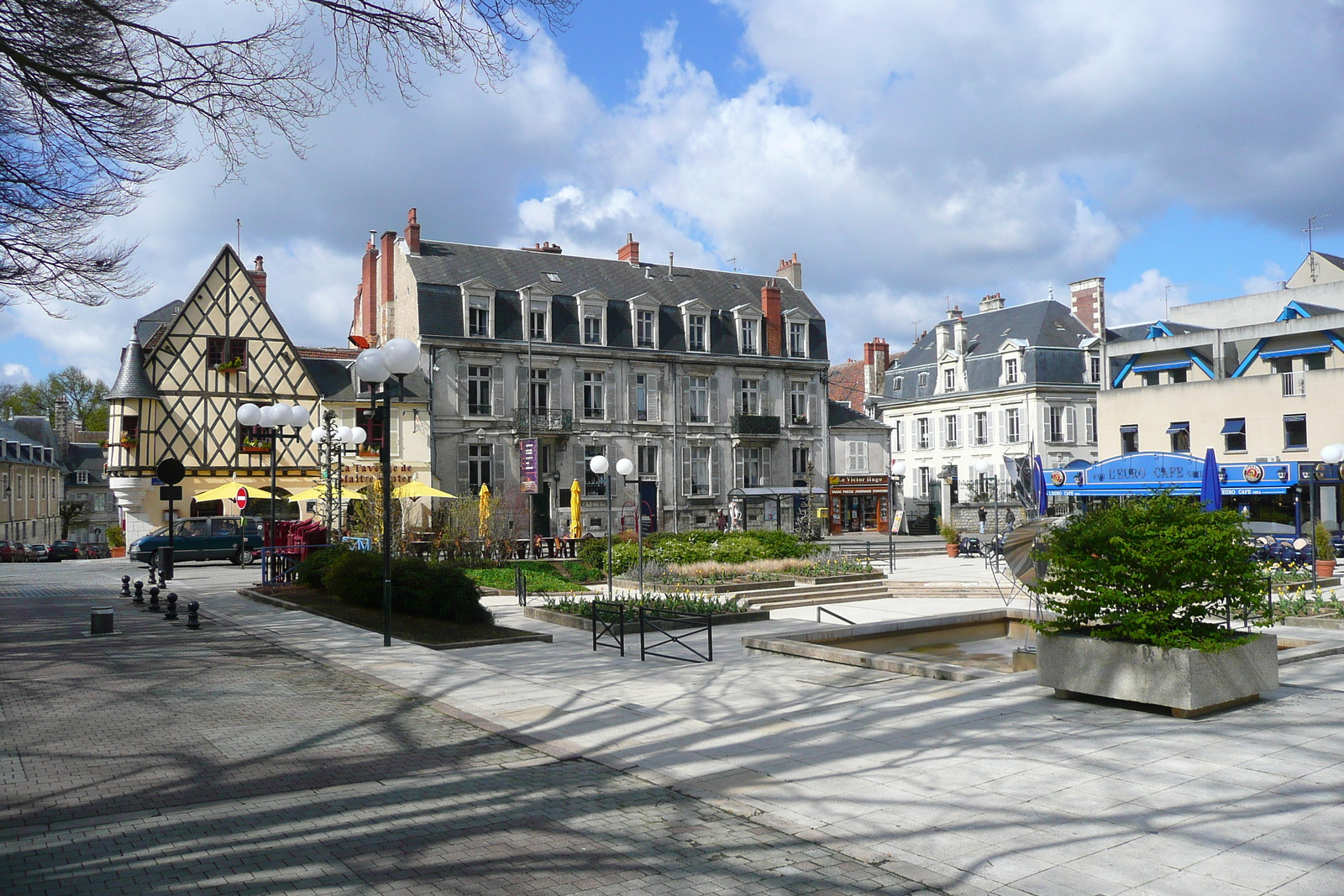 รูปถ่าย ฝรั่งเศส(France) บูร์ฌ(Bourges) 2008-04 10