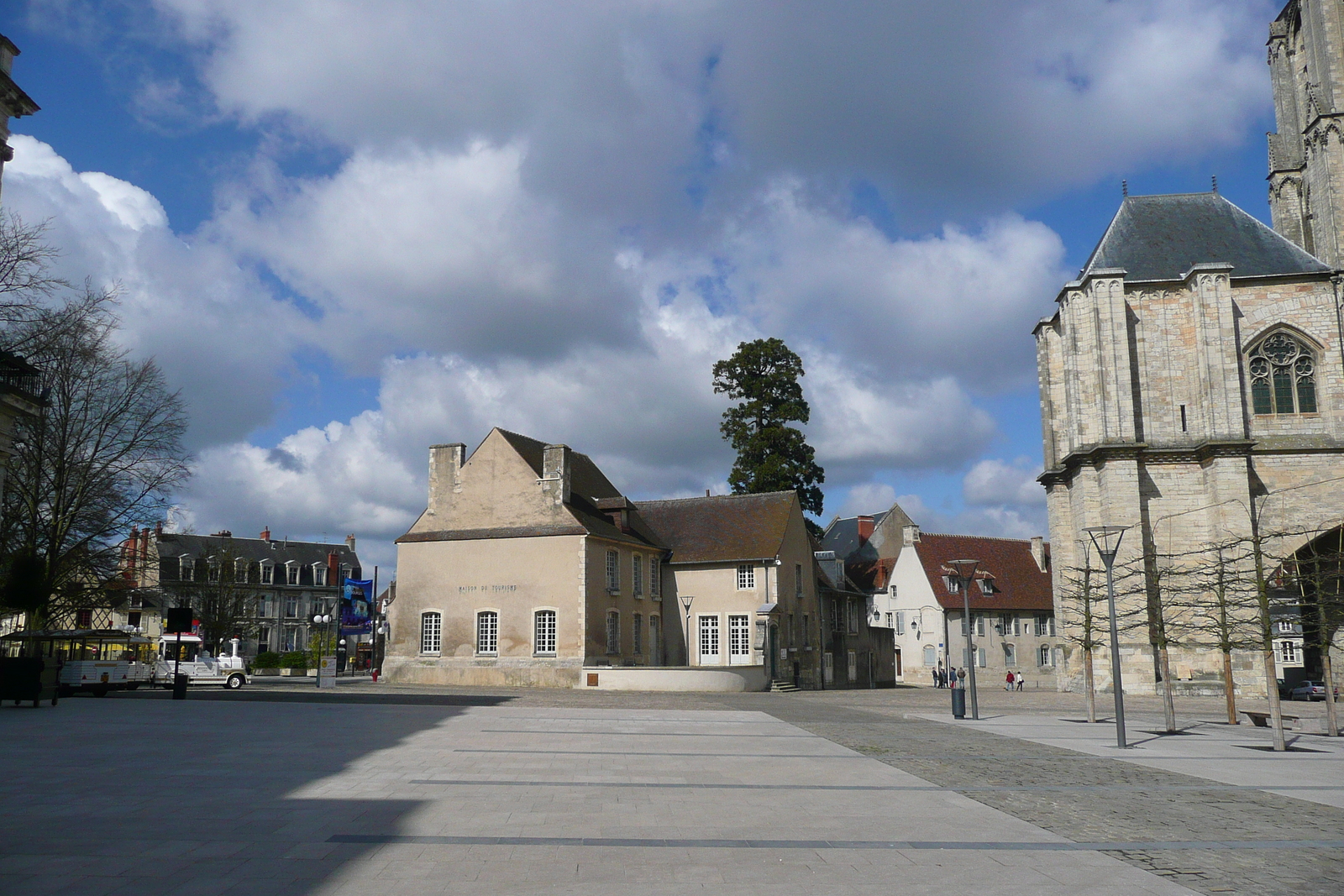รูปถ่าย ฝรั่งเศส(France) บูร์ฌ(Bourges) 2008-04 17