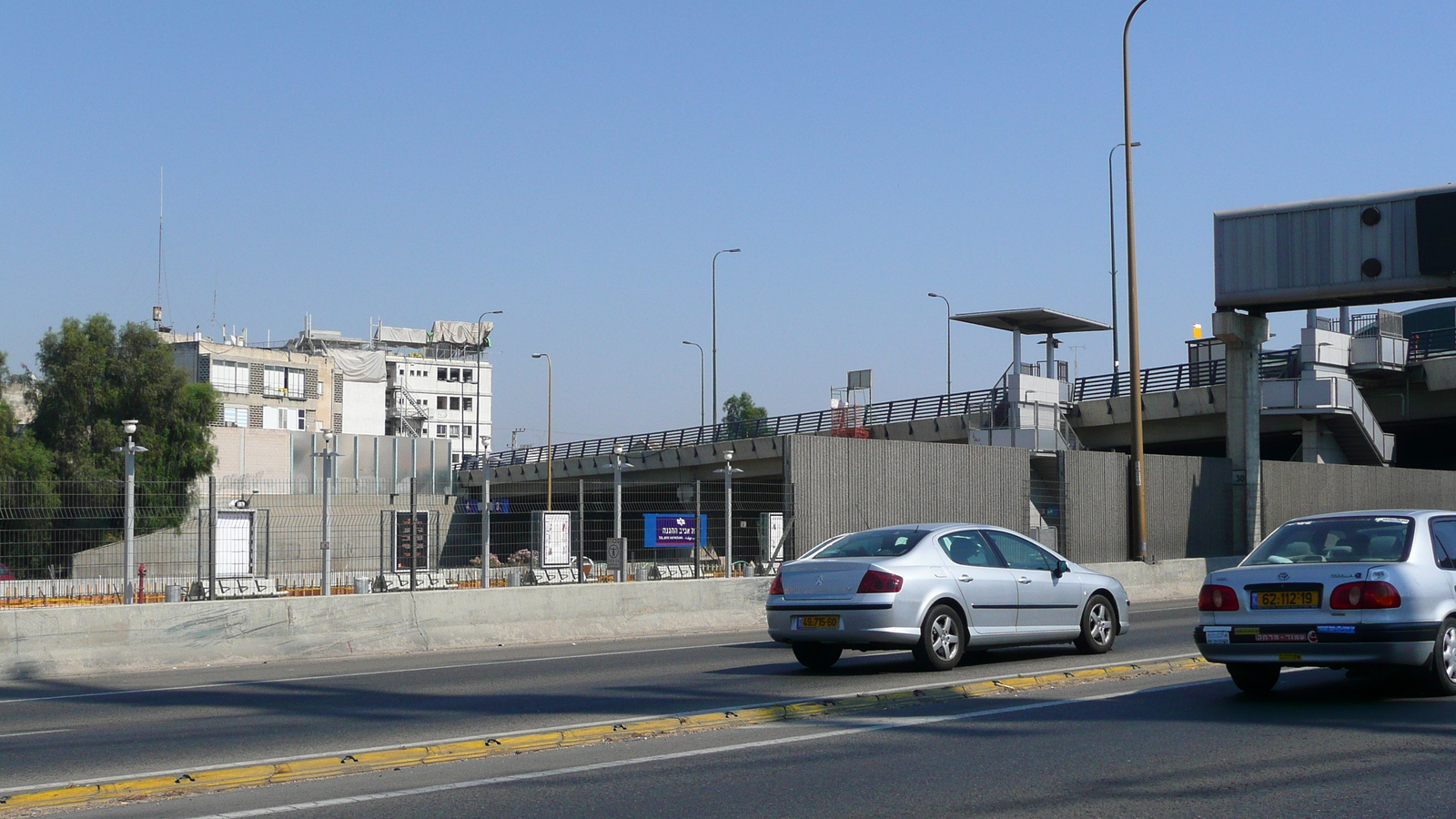 รูปถ่าย อิสราเอล(Israel) จากเทลอาวีฟไปท่าอากาศยานเบนกูเรียน(Tel Aviv to Ben Gurion Airport) 2007-06 61