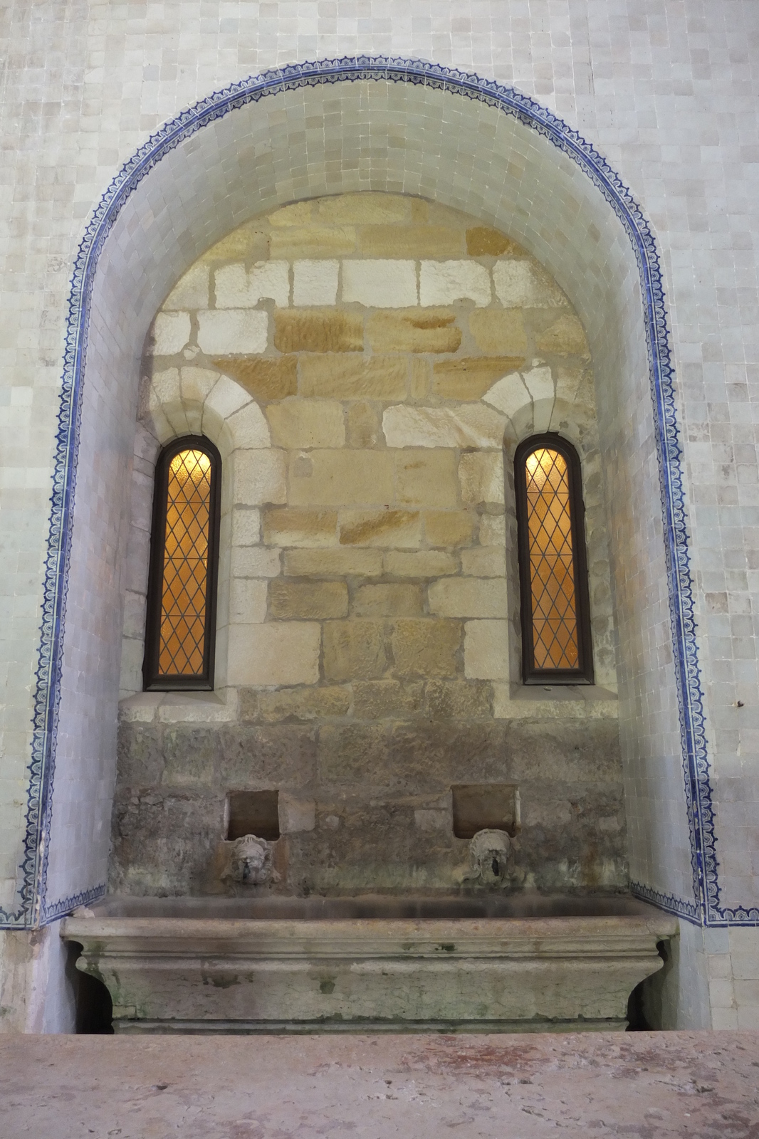 รูปถ่าย โปรตุเกส(Portugal) อัลโกบาซา(Alcobaca) 2013-01 84