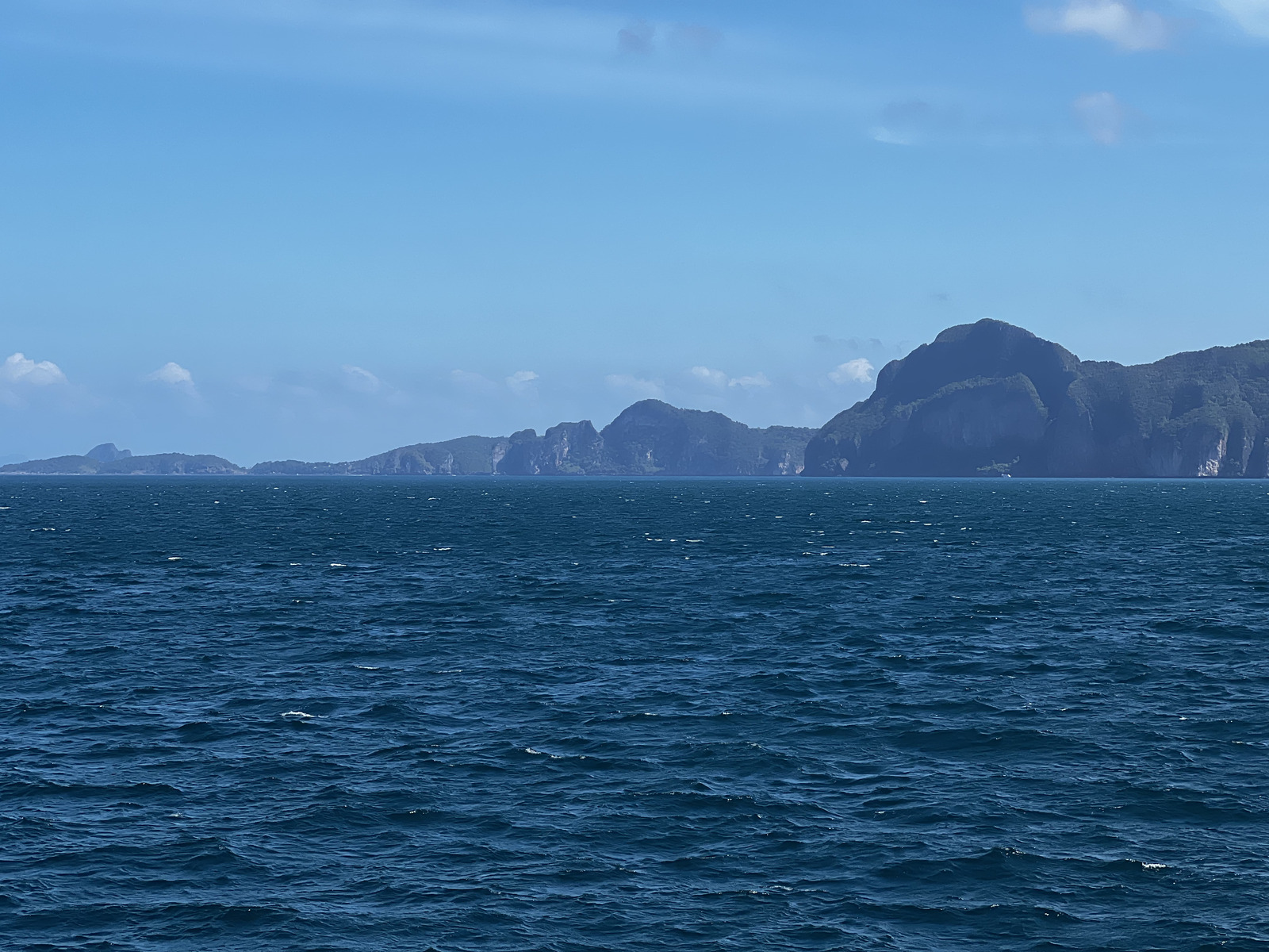 รูปถ่าย ไทย(Thailand) เรือเฟอร์รีจากภูเก็ตไปเกาะพีพี(Phuket to Ko Phi Phi Ferry) 2021-12 81