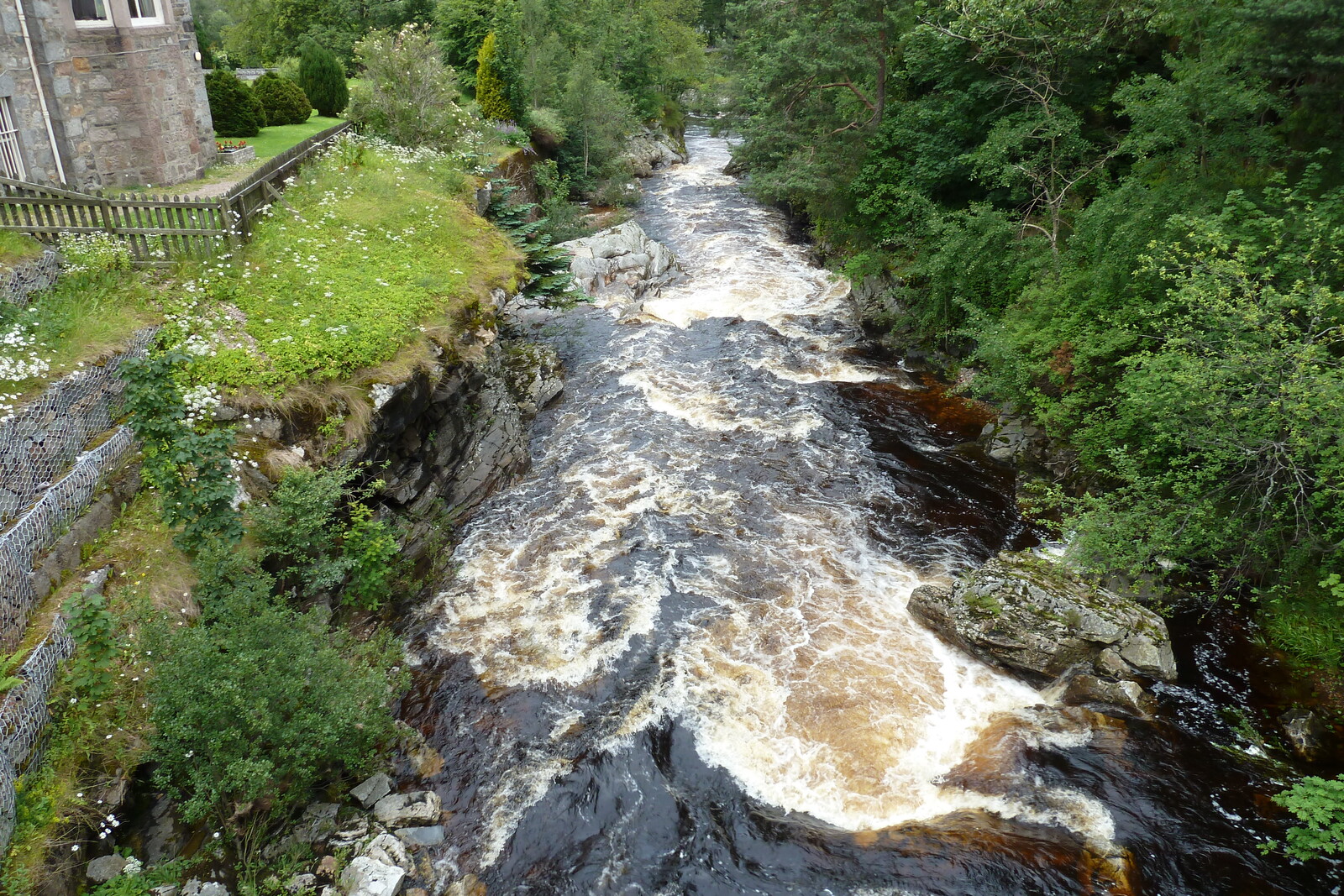 รูปถ่าย อังกฤษ(United Kingdom) สกอตแลนด์(Scotland) เบรมาร์(Braemar) 2011-07 24