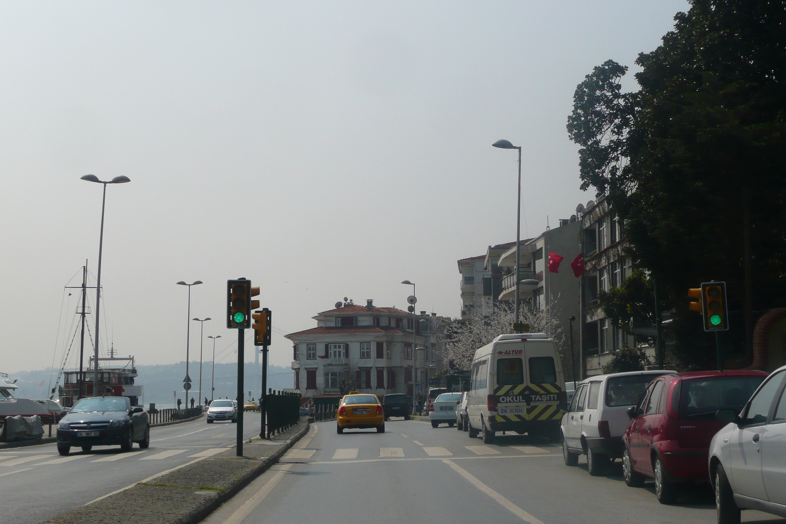 รูปถ่าย ตุรกี(Turkey) อิสตันบูล(Istanbul) ช่องแคบบอสพอรัส(Bosphorus) 2009-04 7