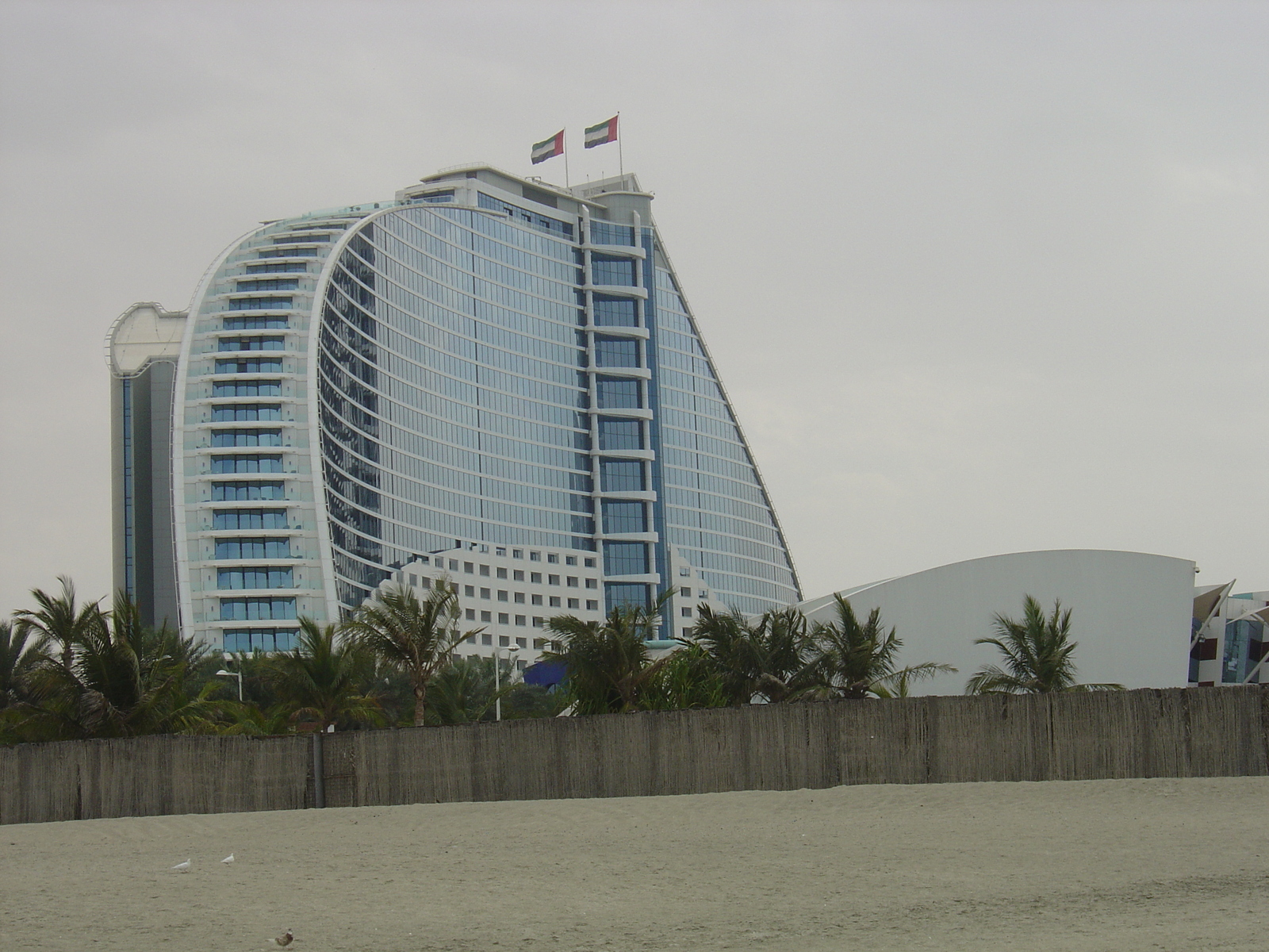 รูปถ่าย สหรัฐอาหรับเอมิเรตส์(United Arab Emirates) ดูไบ(Dubai) หาดจุมัยเราะห์(Jumeirah Beach) 2005-03 15