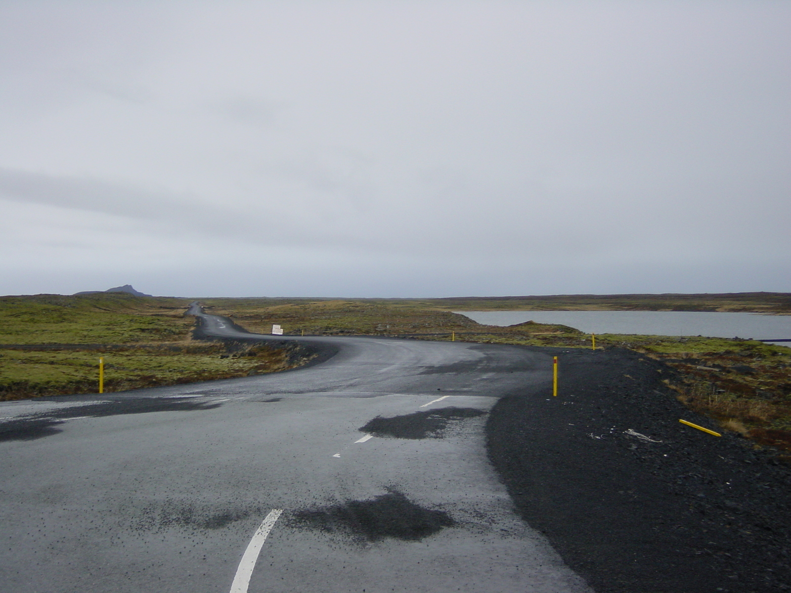 รูปถ่าย ไอซ์แลนด์(Iceland) เรกยะเนส(Reykjanes) 2003-03 5