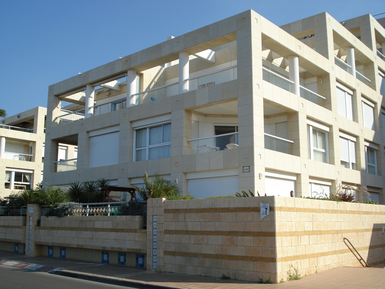 รูปถ่าย อิสราเอล(Israel) เฮิร์สลียา(Herzliya) 2006-12 11