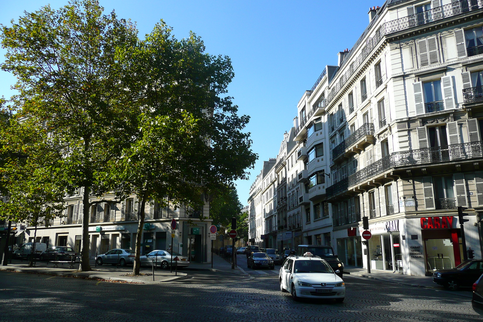 รูปถ่าย ฝรั่งเศส(France) ปารีส(Paris) ถนนฟรีดลันด์(Avenue de Friedland) 2007-09 29