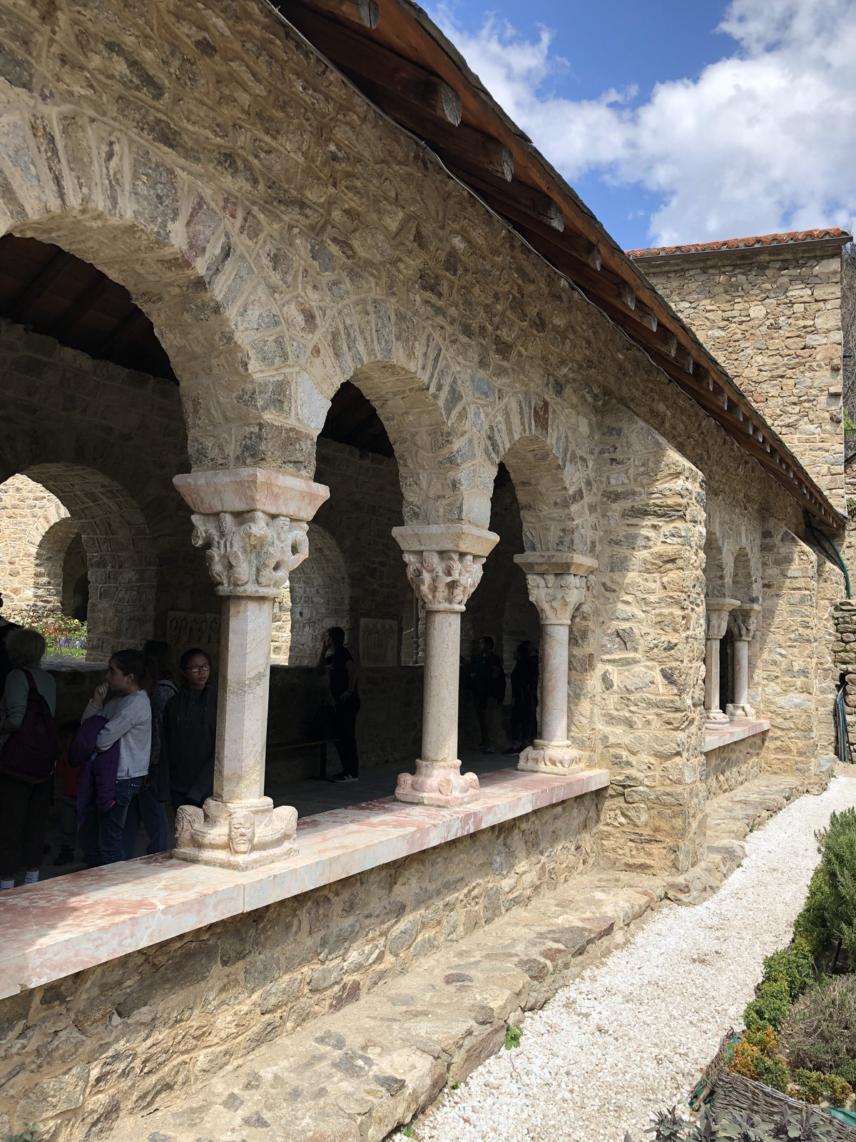 รูปถ่าย ฝรั่งเศส(France) แอบบีแซ็งมาร์แต็งดูกานีกู(Abbaye Saint Martin du Canigou) 2018-04 12