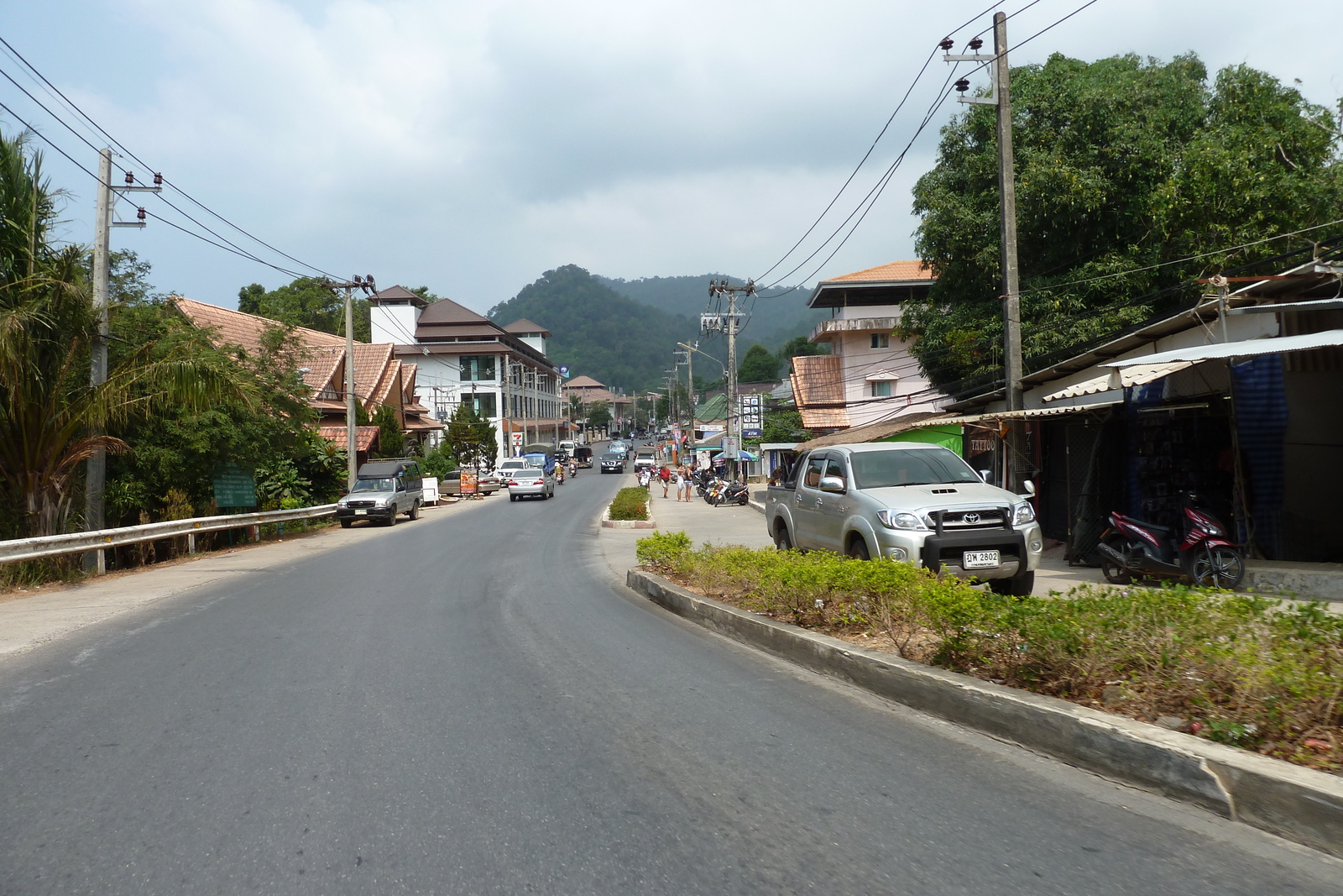 รูปถ่าย ไทย(Thailand) เกาะช้าง(Ko Chang) ถนนบนเกาะ(Island road) 2011-02 12