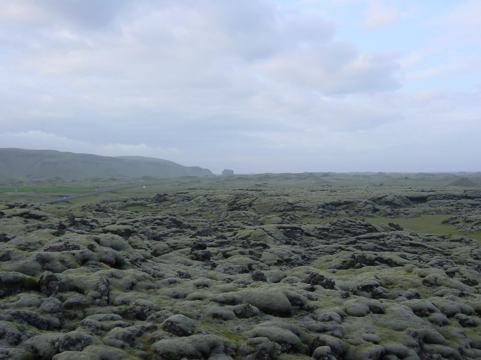 รูปถ่าย ไอซ์แลนด์(Iceland) ถนนหมายเลข 1 จากโยกุลซาร์เลานไปวีก(Road 1 Jokulsarlon to vik) 2003-06 26