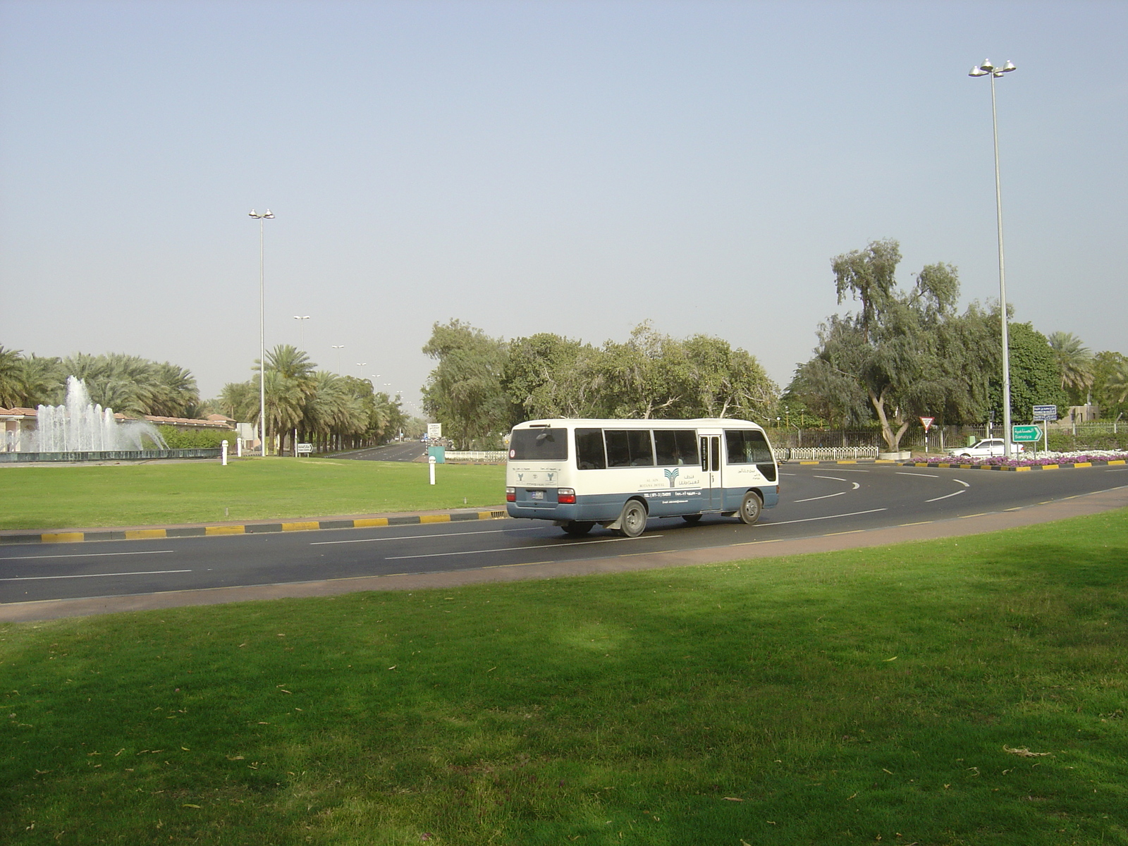 รูปถ่าย สหรัฐอาหรับเอมิเรตส์(United Arab Emirates) อาเลอิน(Al Ain) 2005-03 32