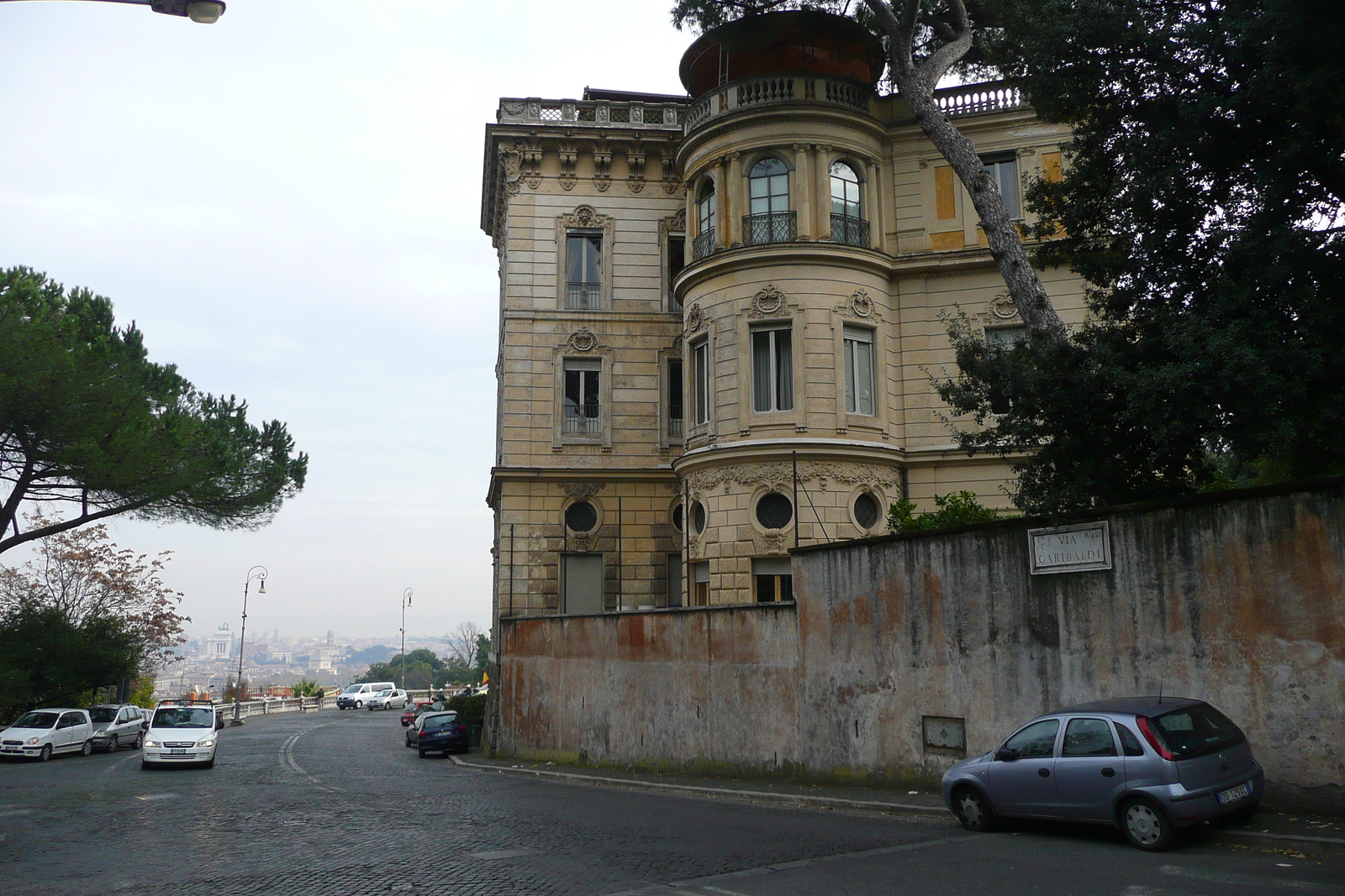 รูปถ่าย อิตาลี(Italy) โรม(Rome) ถนนการีบัลดี(Via Garibaldi) 2007-11 45