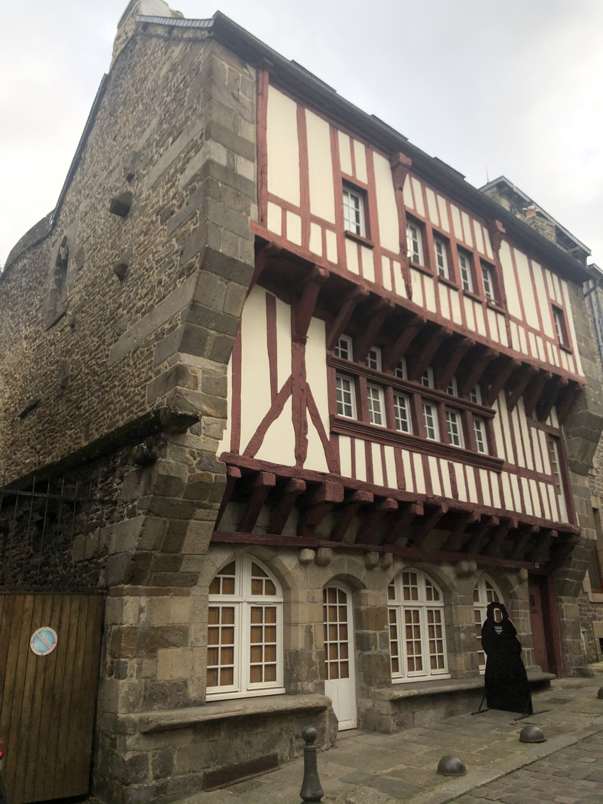 รูปถ่าย ฝรั่งเศส(France) ดีน็อง(Dinan) 2020-06 84