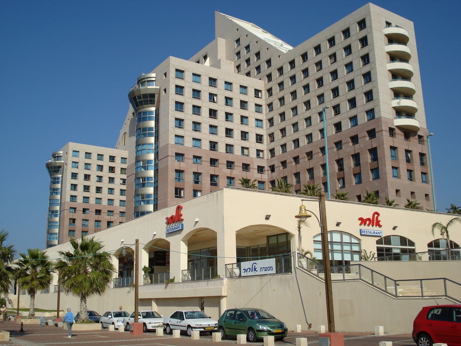 รูปถ่าย อิสราเอล(Israel) ไฮฟา(Haifa) หาดคาร์เมล(Carmel Beach) 2006-12 9