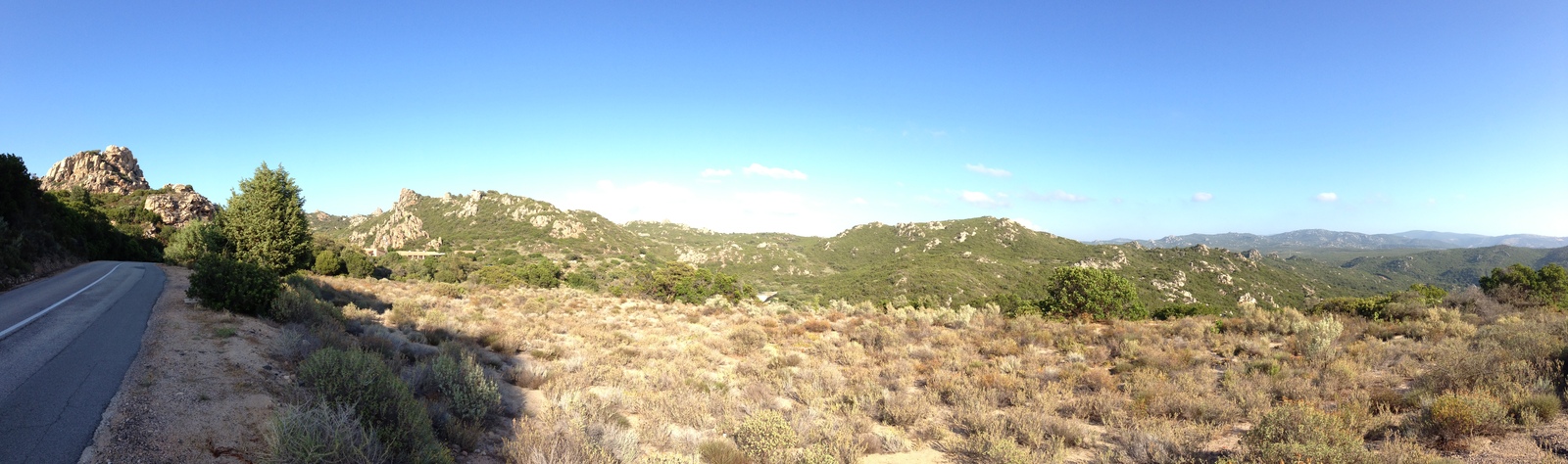 รูปถ่าย อิตาลี(Italy) ซาร์ดิเนีย(Sardinia) กอสตาปาราดีโซ(Costa Paradiso) 2015-06 3