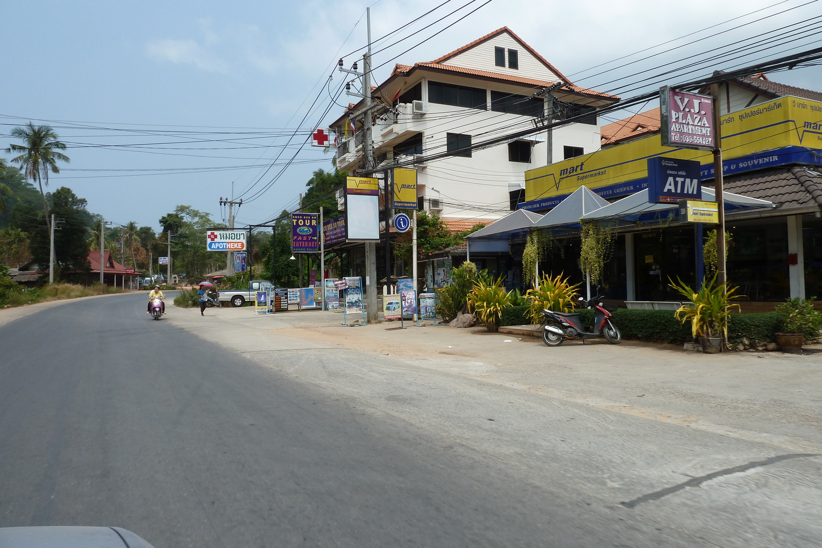 รูปถ่าย ไทย(Thailand) เกาะช้าง(Ko Chang) ถนนบนเกาะ(Island road) 2011-02 80